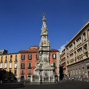 Trinita' Maggiore Home/ Historic Center Appartamento